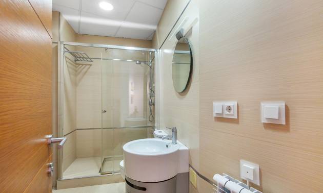 Sale - Apartment - Torrevieja - Paseo maritimo