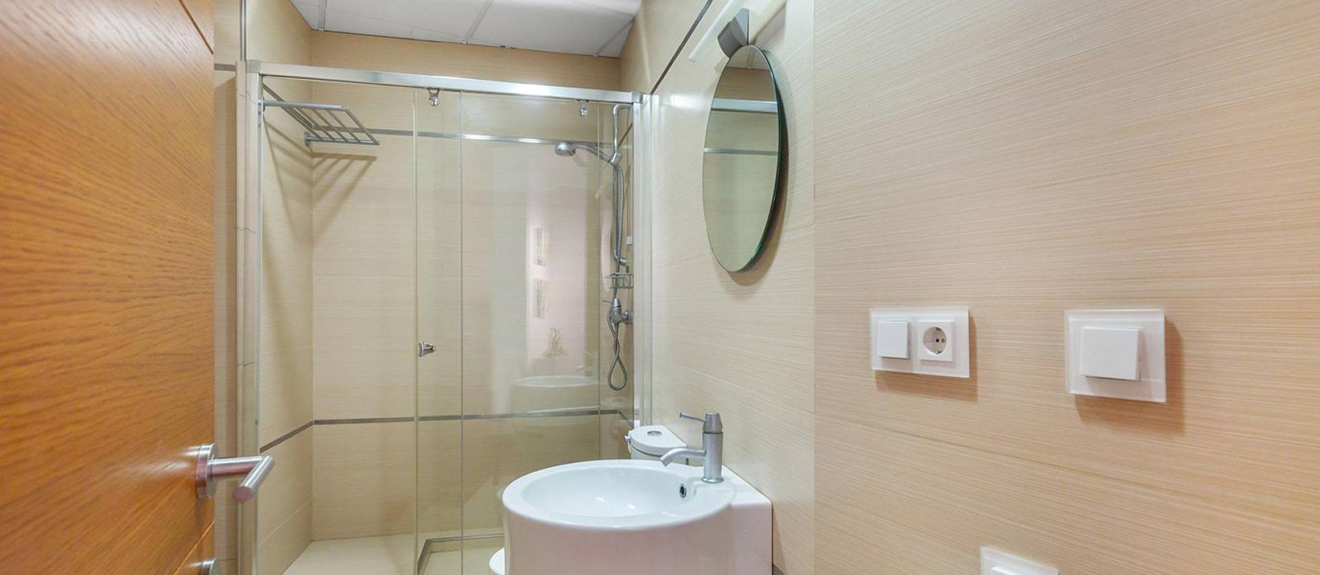 Sale - Apartment - Torrevieja - Paseo maritimo