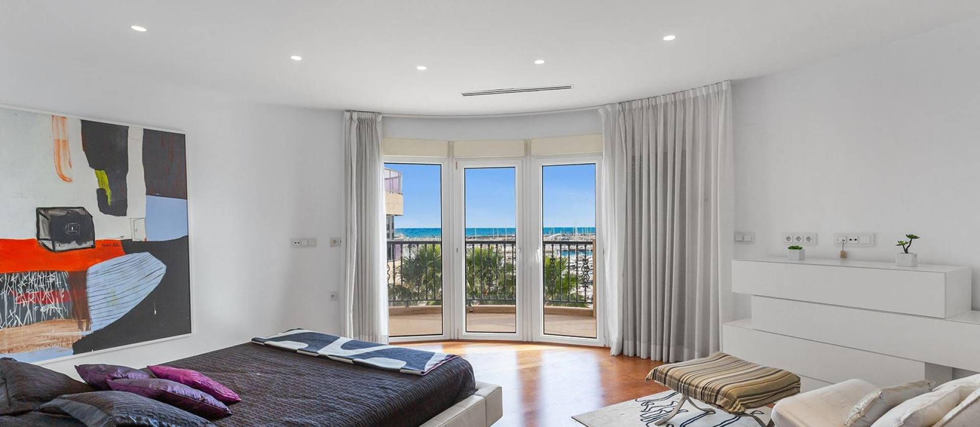 Sale - Apartment - Torrevieja - Paseo maritimo