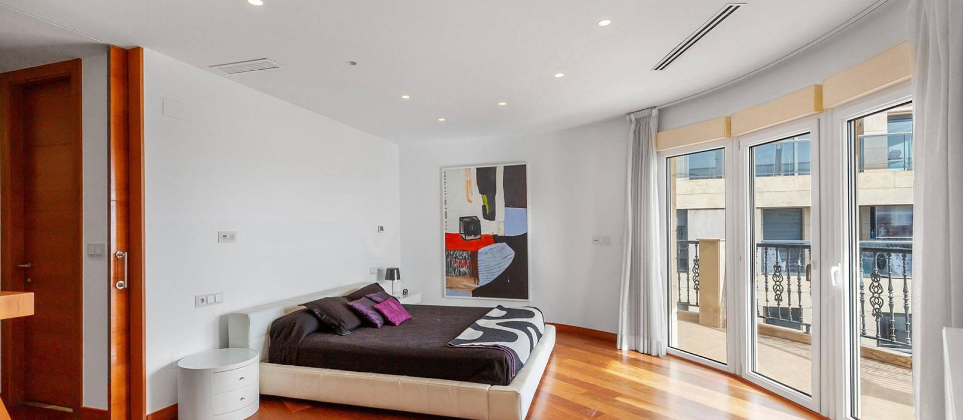 Sale - Apartment - Torrevieja - Paseo maritimo