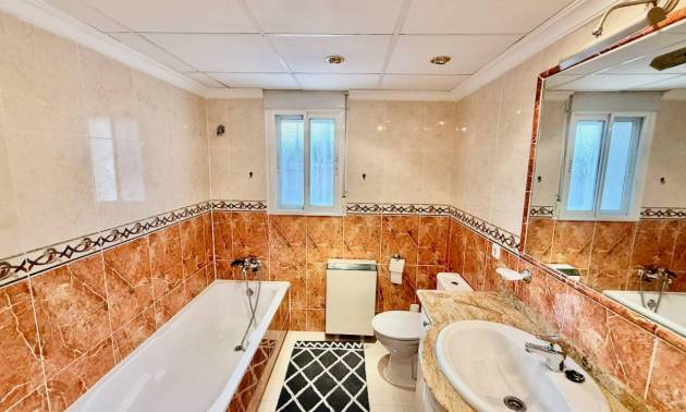 Bestaande woningen - Villa - Benferri