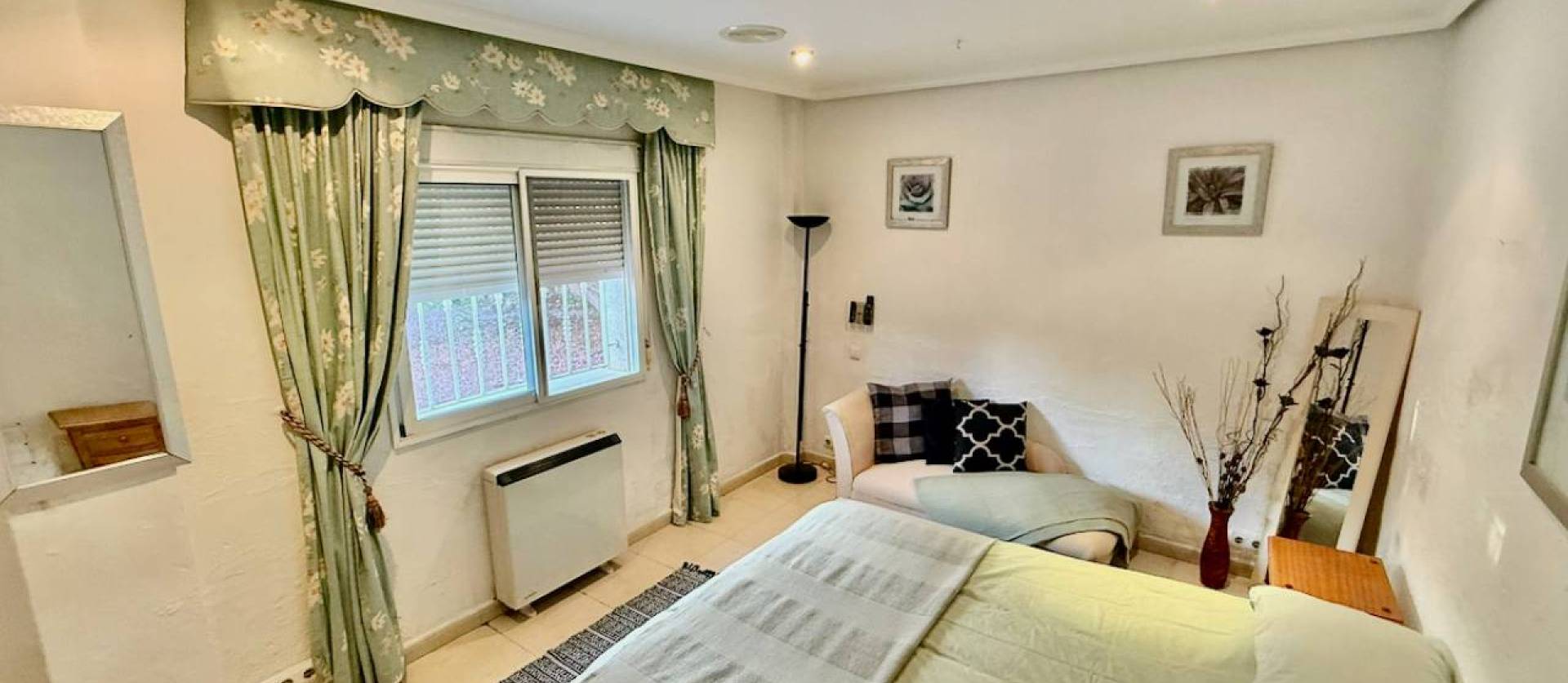 Bestaande woningen - Villa - Benferri