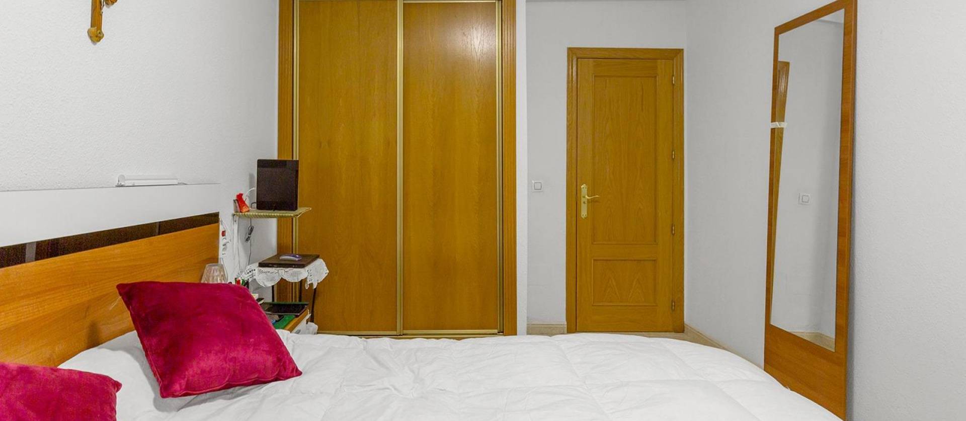 Sale - Apartment - Torrevieja - Centro