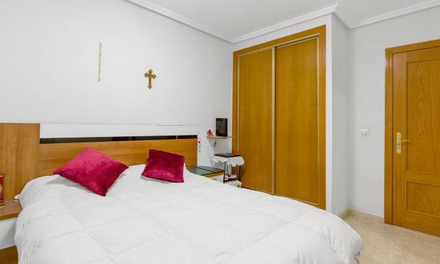 Sale - Apartment - Torrevieja - Centro