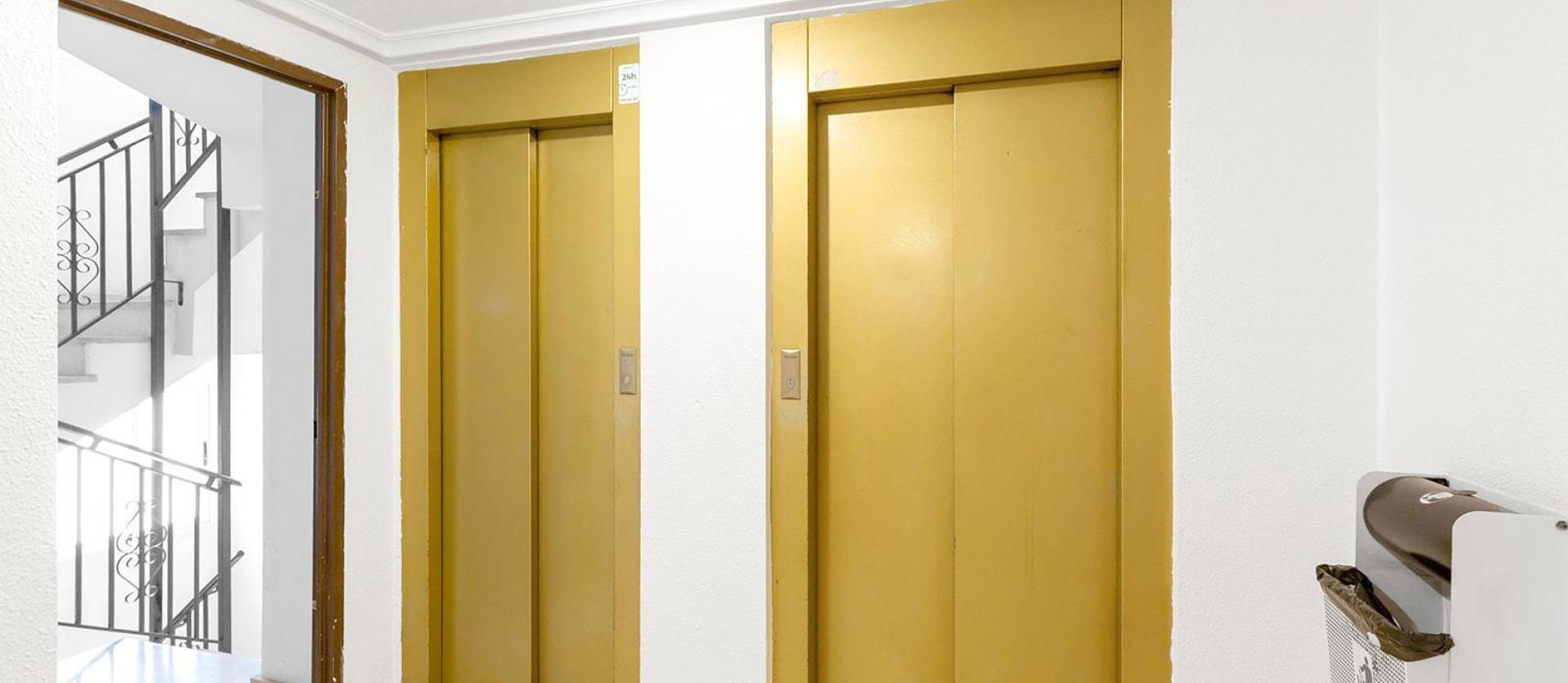 Sale - Apartment - Torrevieja - Centro