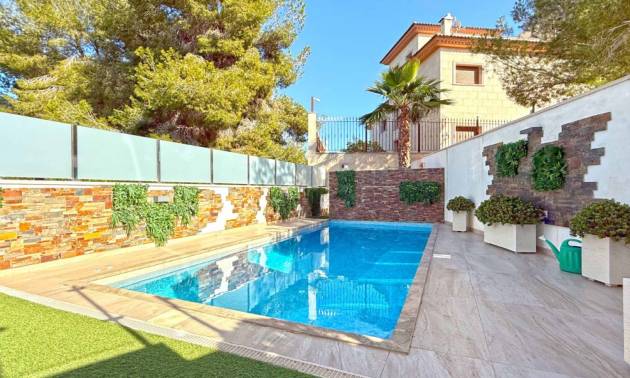 Sale - Villa - Orihuela Costa - Villamartín