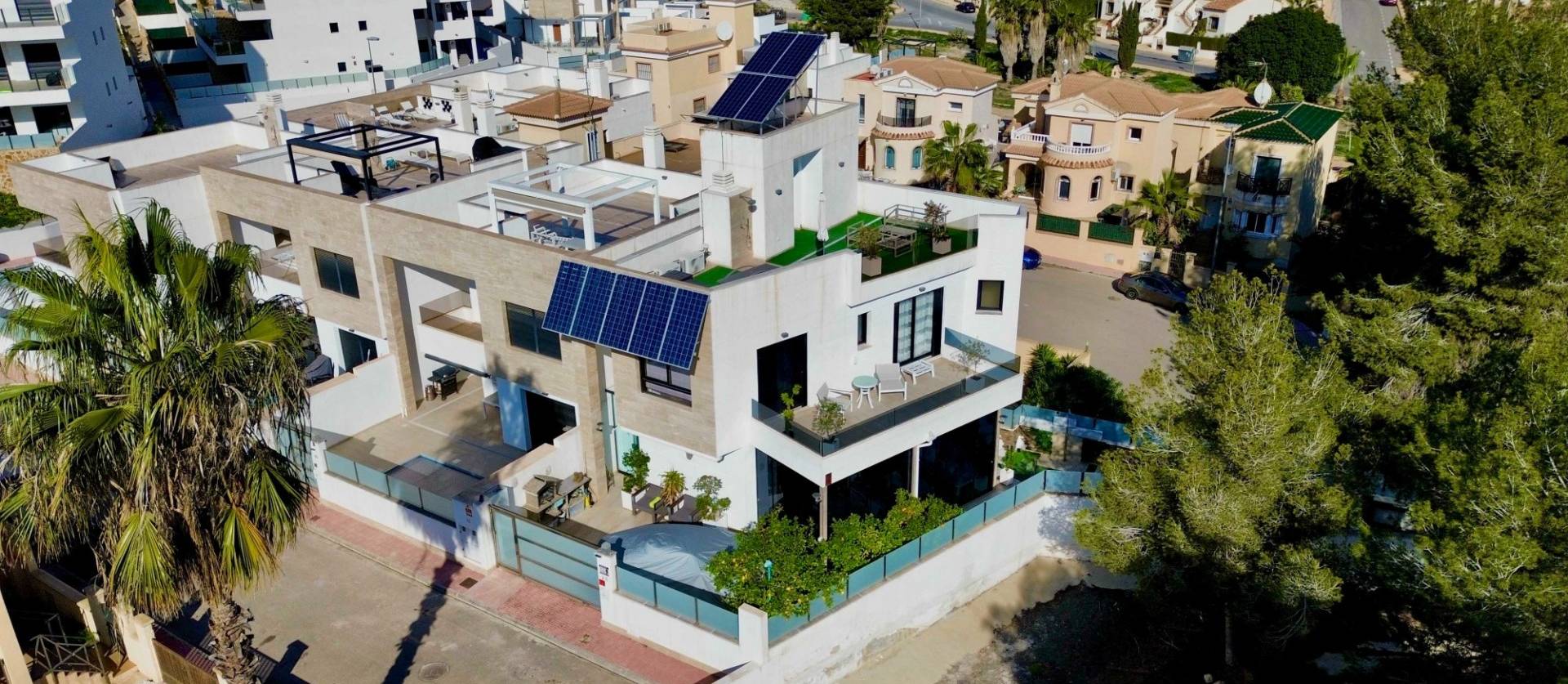 Sale - Villa - Orihuela Costa - Villamartín