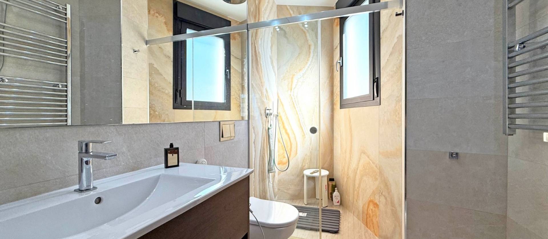 Sale - Villa - Orihuela Costa - Villamartín