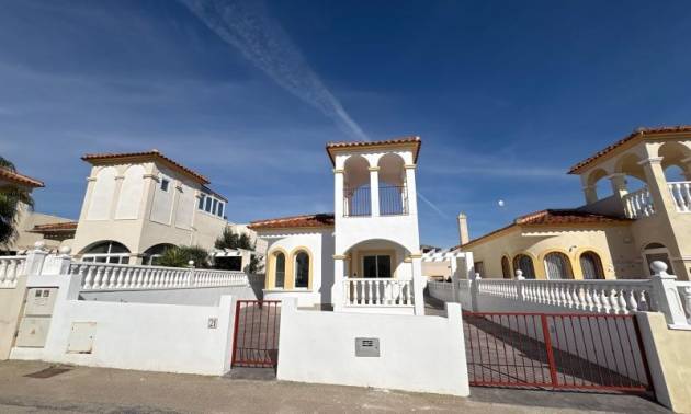 Sale - Villa - Algorfa