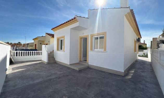 Sale - Villa - Algorfa