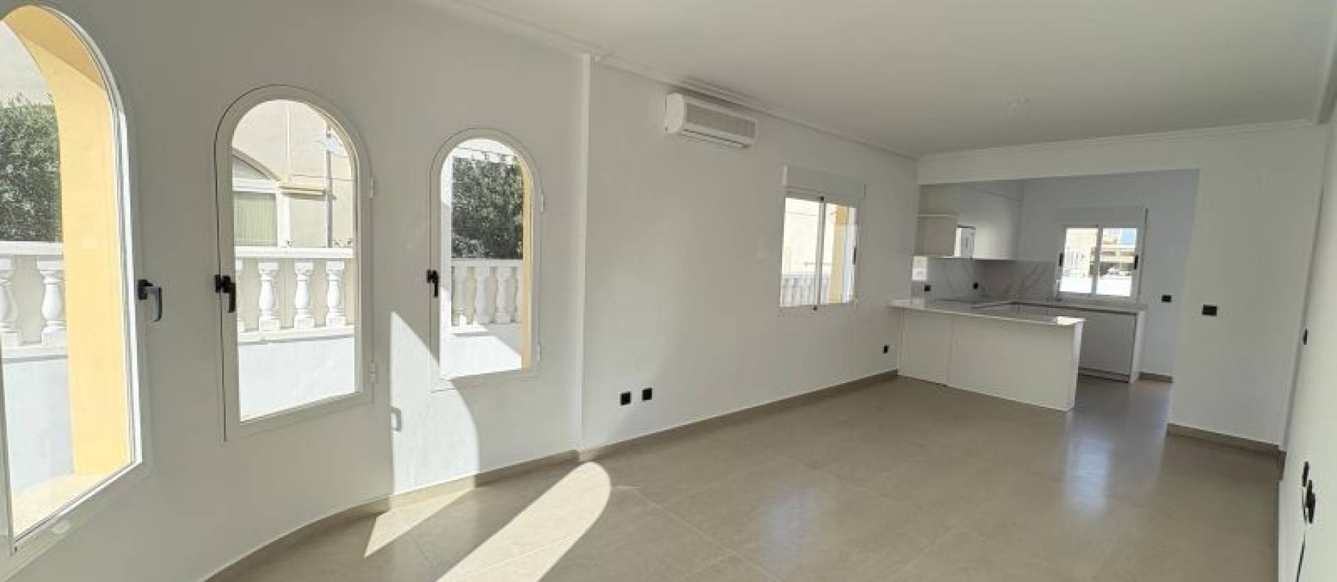Sale - Villa - Algorfa