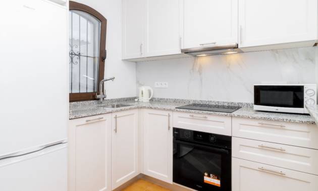 Sale - Townhouse - Orihuela Costa - La Zenia