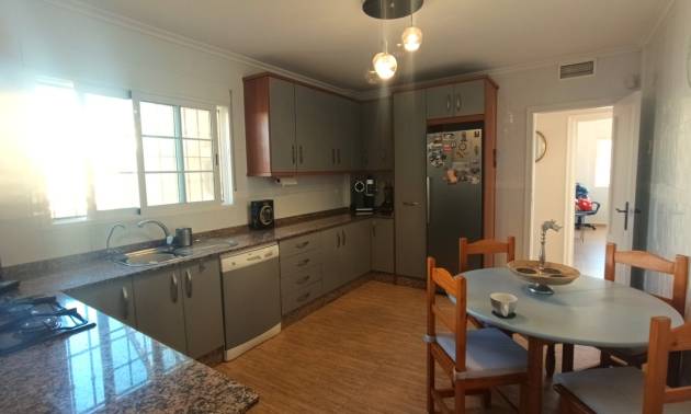 Revente - Villa - Avileses