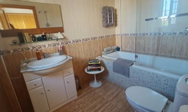 Revente - Villa - Avileses