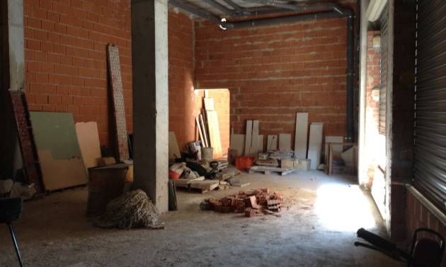 Sale - Commercial - Los Montesinos