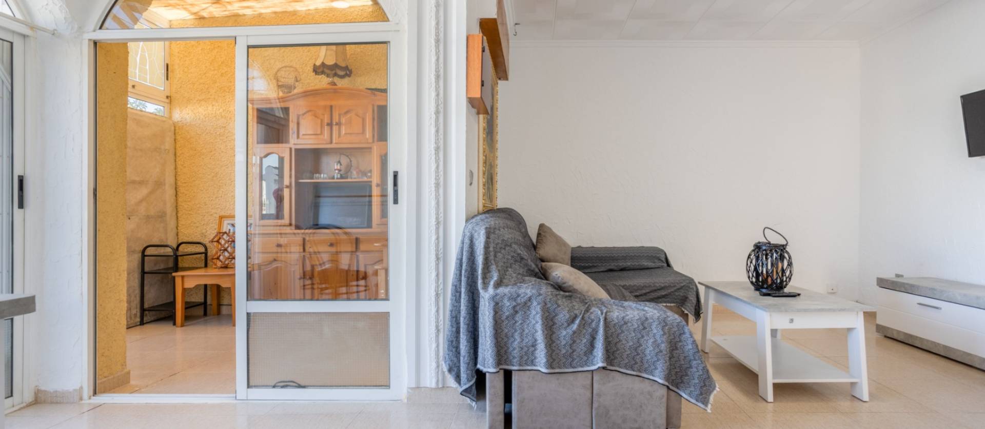 Venta - Villa - Torrevieja - Urbanización San Luis