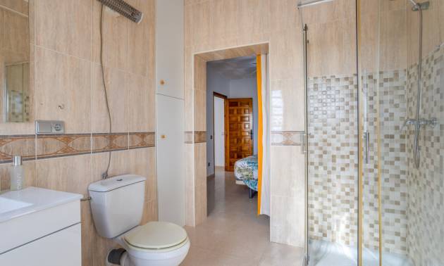 Venta - Villa - Torrevieja - Urbanización San Luis