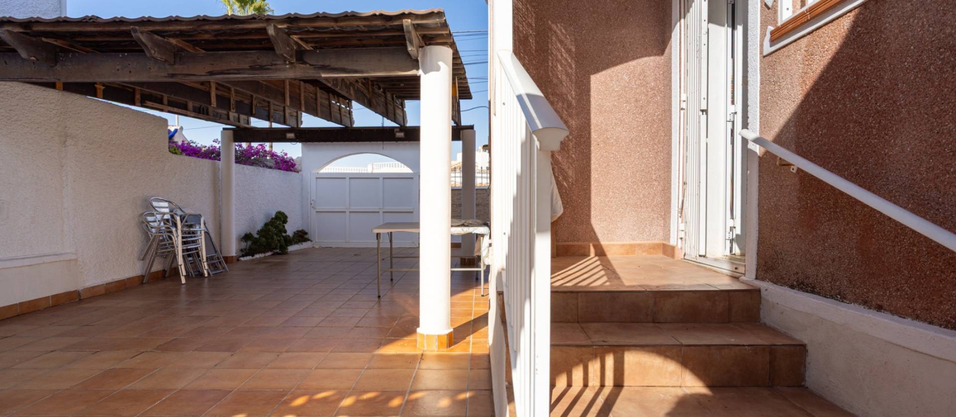 Venta - Villa - Torrevieja - Urbanización San Luis