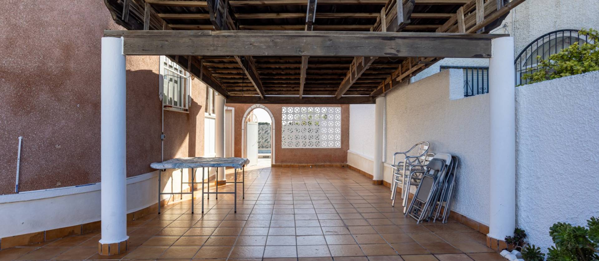 Venta - Villa - Torrevieja - Urbanización San Luis