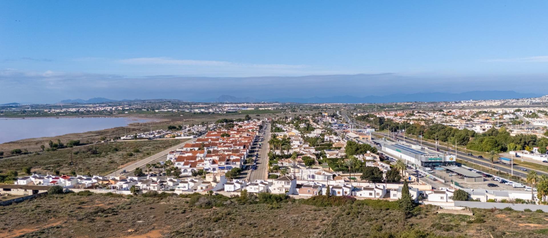 Venta - Villa - Torrevieja - Urbanización San Luis