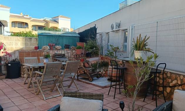 Sale - Apartment flat - Los Montesinos - La Herrada