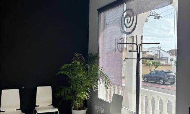 Revente - Commercial - Orihuela Costa