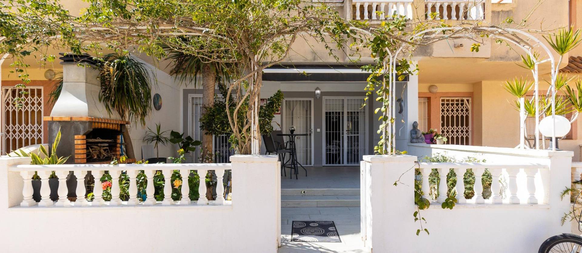 Sale - Bungalow - Guardamar del Segura - Urbanizaciones