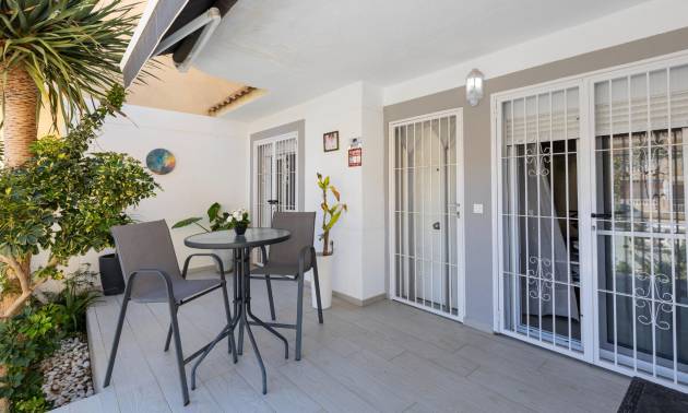 Sale - Bungalow - Guardamar del Segura - Urbanizaciones