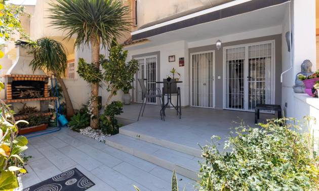 Sale - Bungalow - Guardamar del Segura - Urbanizaciones