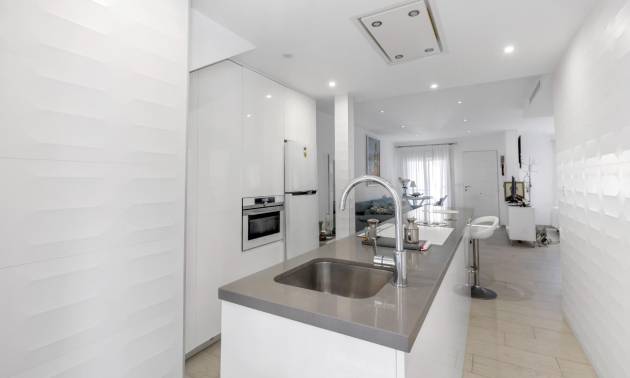 Sale - Bungalow - Guardamar del Segura - Urbanizaciones