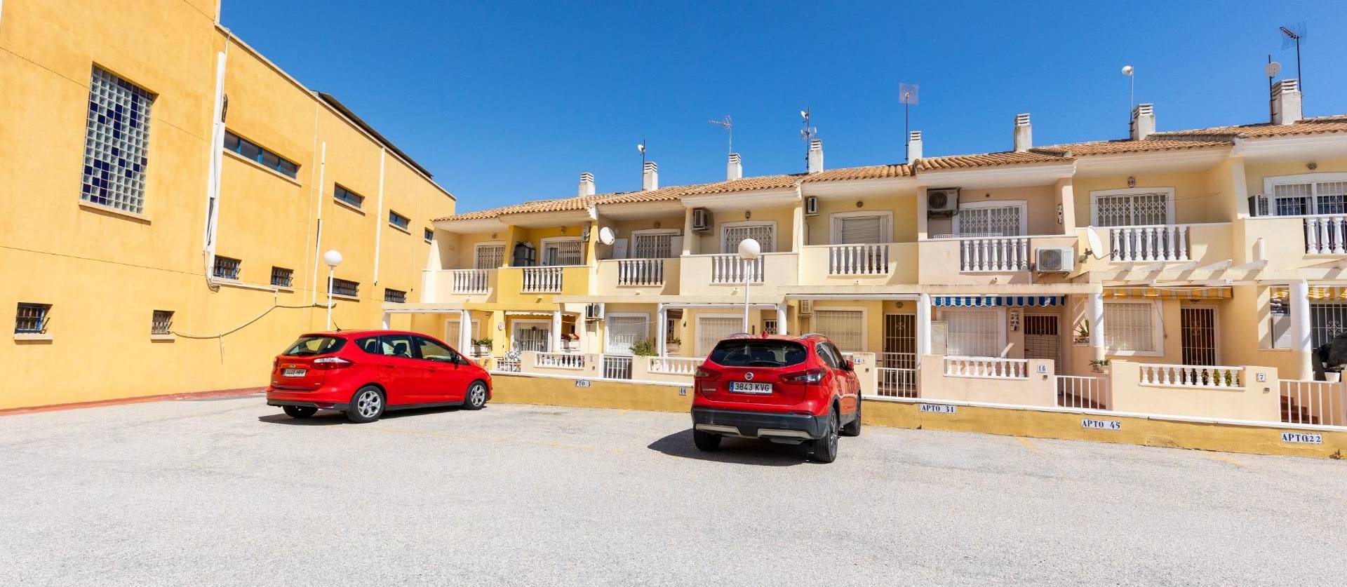 Sale - Bungalow - Guardamar del Segura - Urbanizaciones