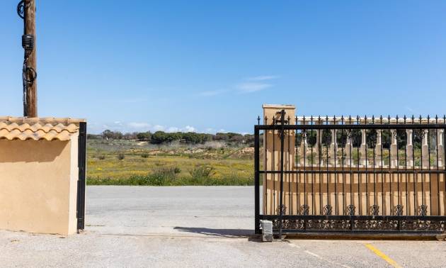 Sale - Bungalow - Guardamar del Segura - Urbanizaciones