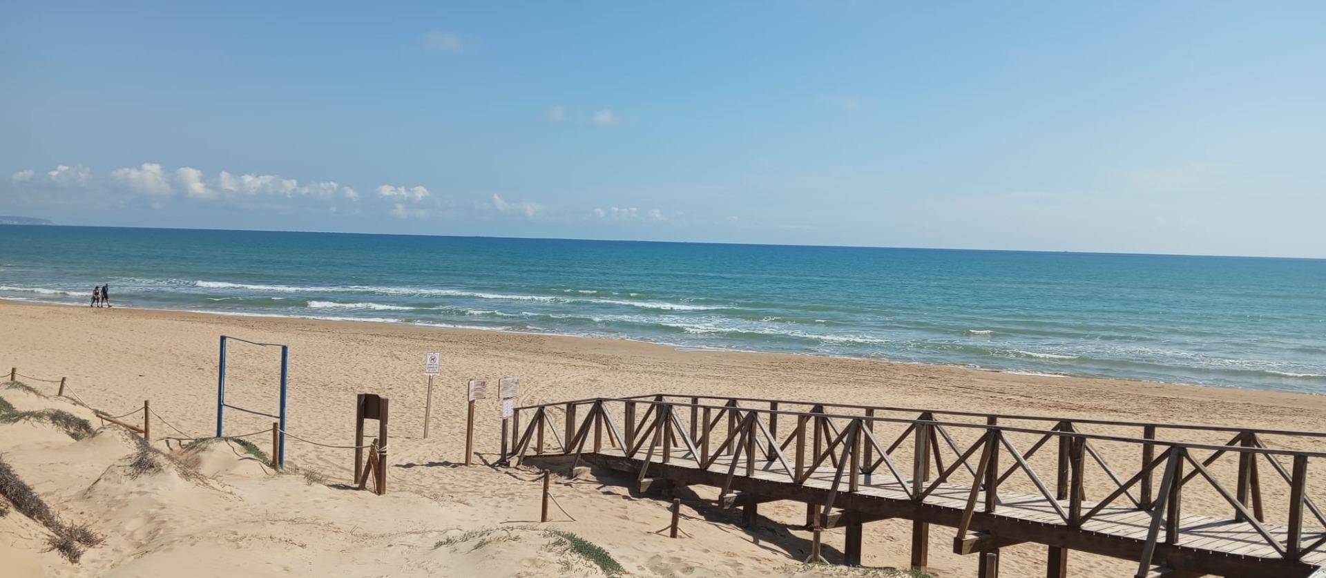 Sale - Bungalow - Guardamar del Segura - Urbanizaciones