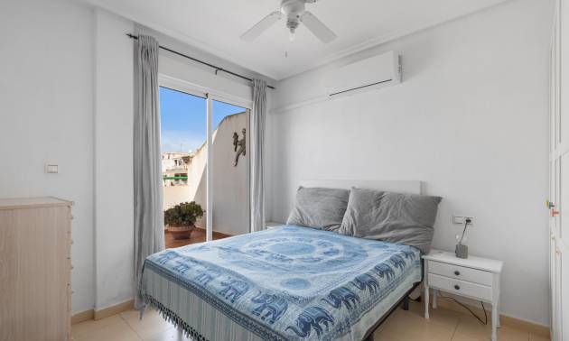 Sale - Apartment - Torrevieja - Playa de los locos