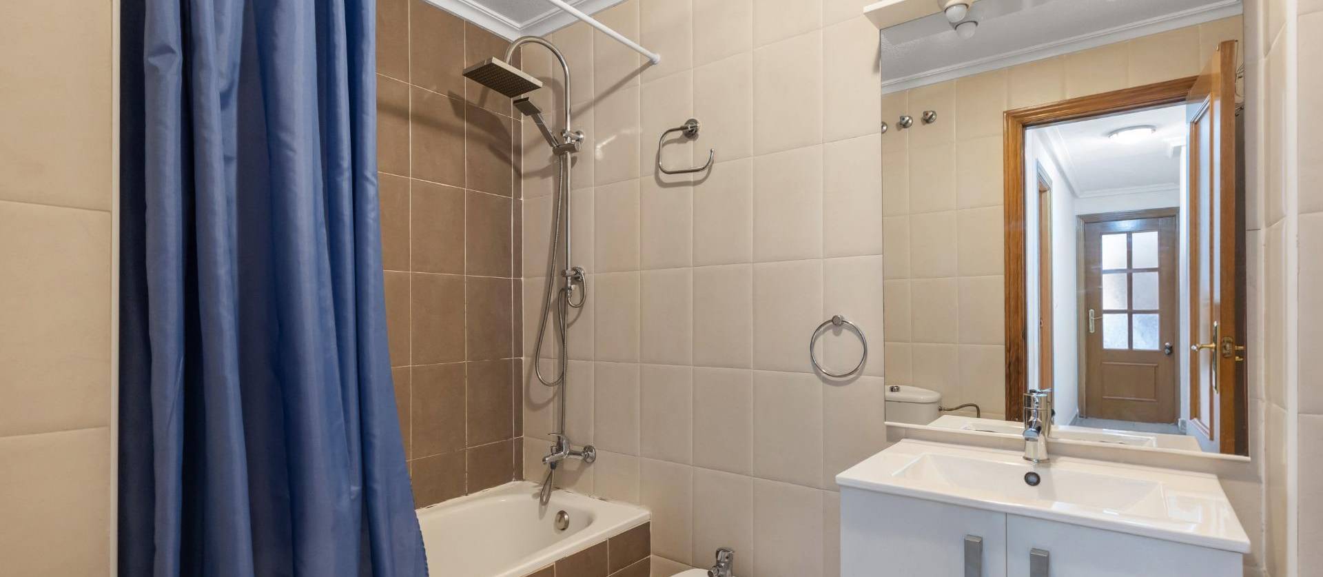 Sale - Apartment - Torrevieja - Playa de los locos