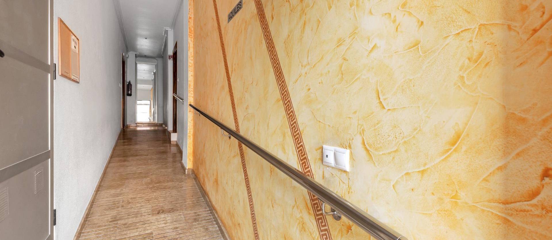 Sale - Apartment - Torrevieja - Playa de los locos