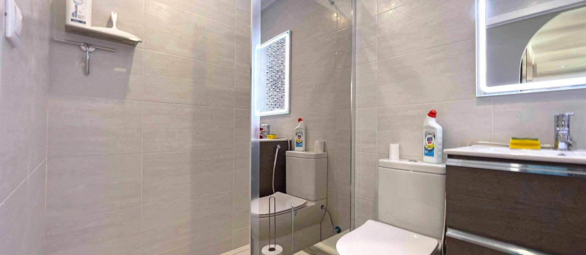 Sale - Bungalow - Orihuela Costa - La Zenia