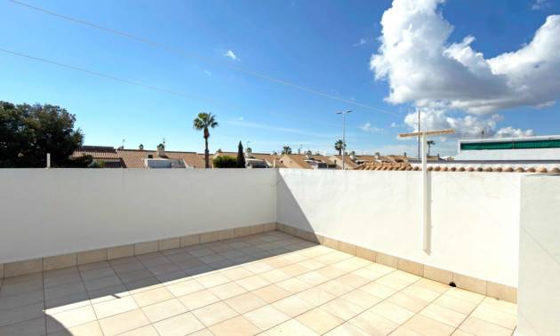 Sale - Bungalow - Orihuela Costa - La Zenia