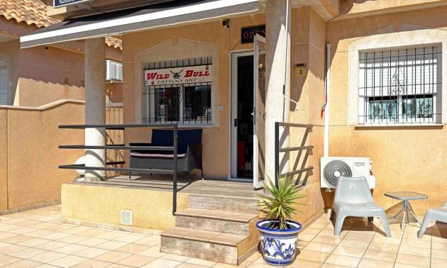 Sale - Bungalow - Orihuela Costa - La Zenia