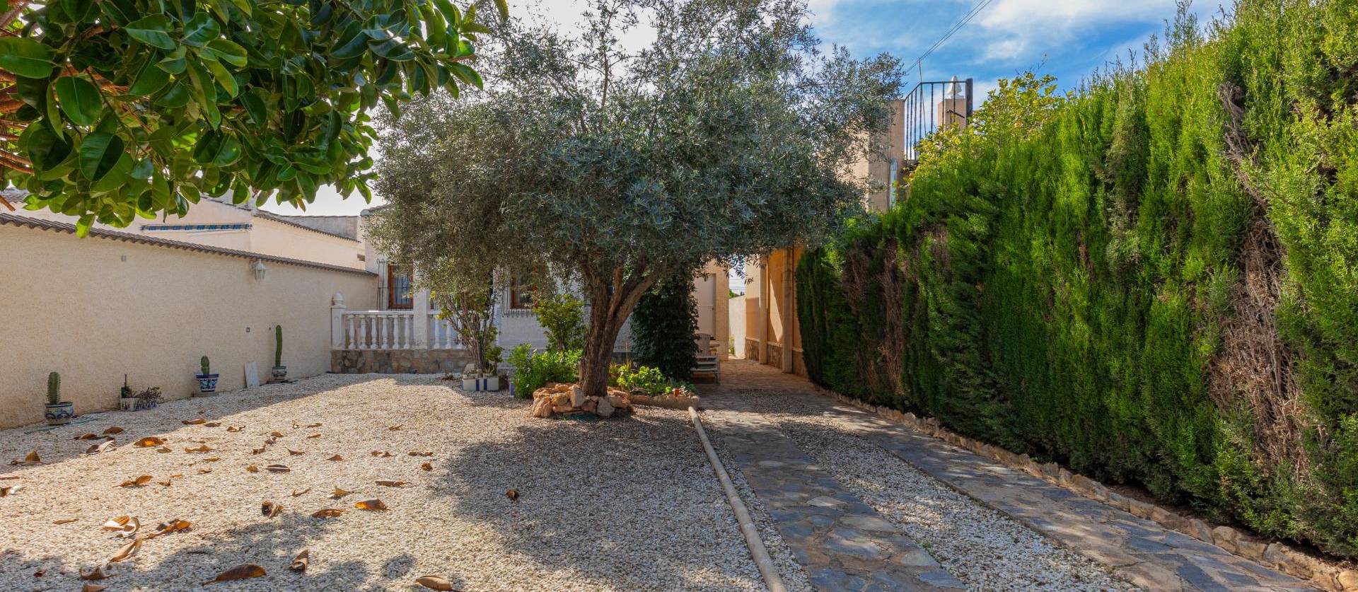 Sale - Villa - Torrevieja - El chaparral