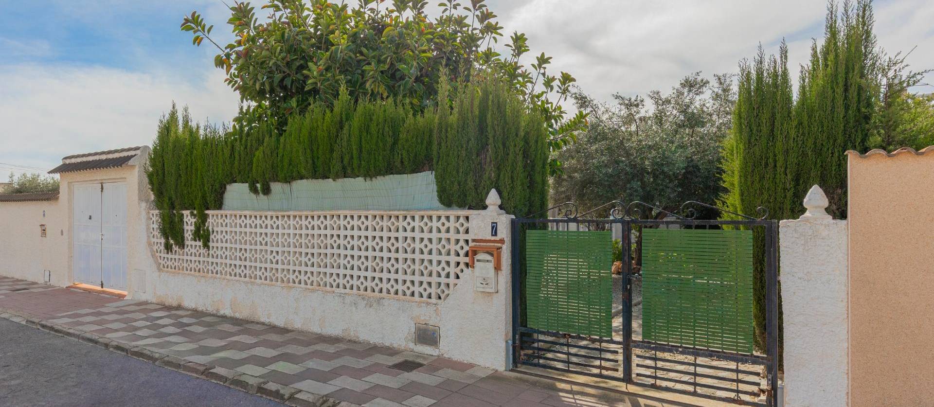 Sale - Villa - Torrevieja - El chaparral