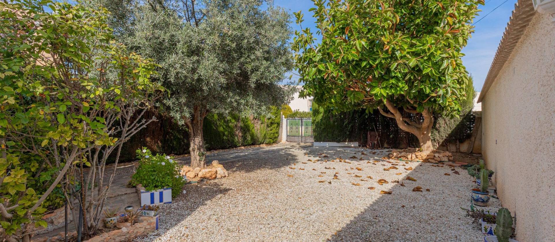 Sale - Villa - Torrevieja - El chaparral