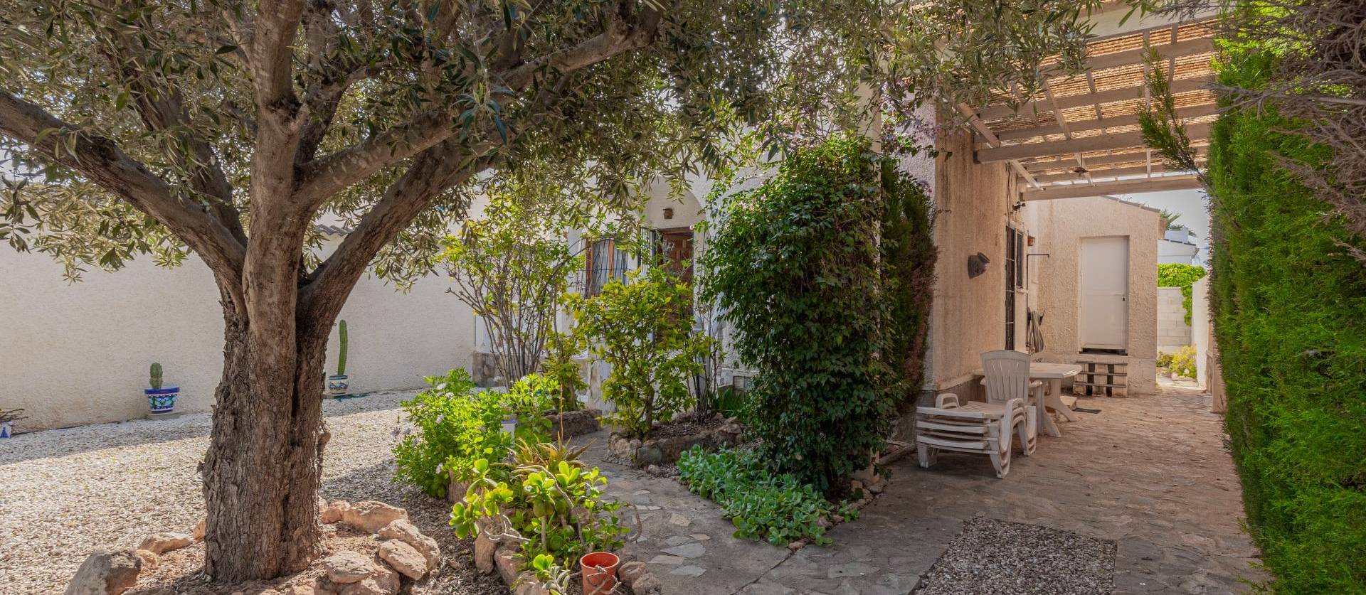 Sale - Villa - Torrevieja - El chaparral