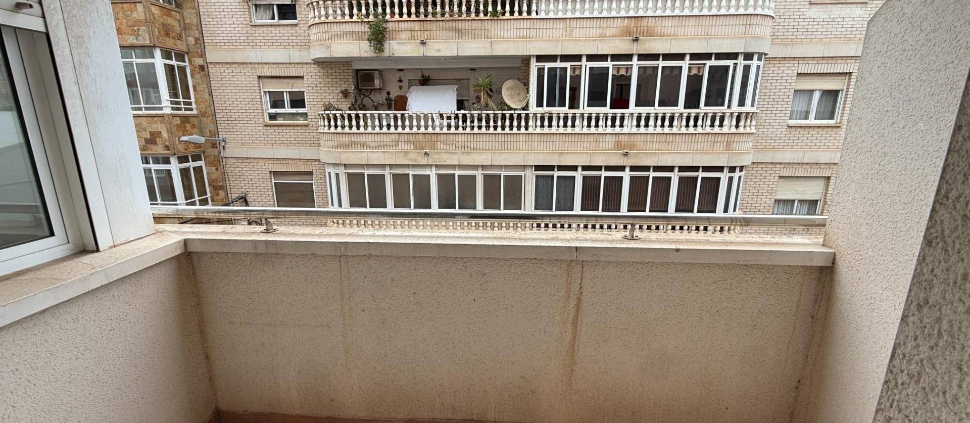 Sale - Apartment - Torrevieja - Centro