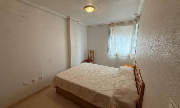 Sale - Apartment - Torrevieja - Centro
