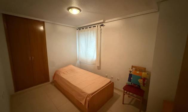 Sale - Apartment - Torrevieja - Centro