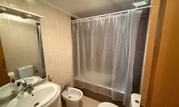 Sale - Apartment - Torrevieja - Centro