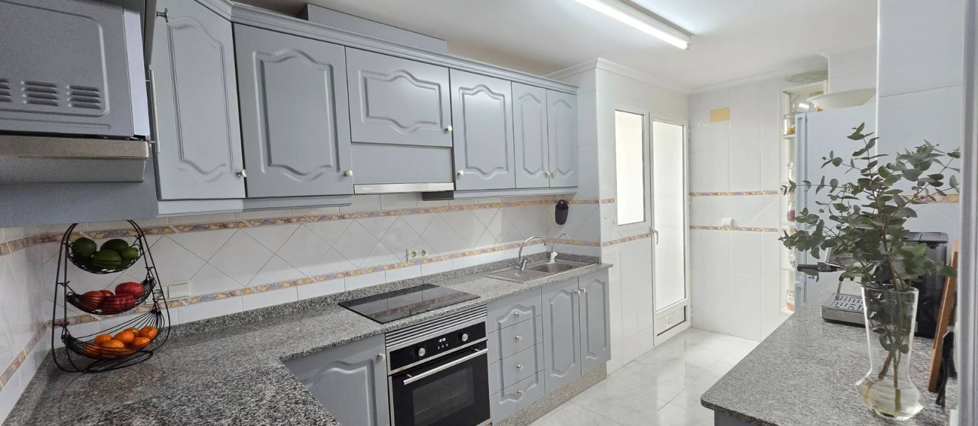 Revente -  - Los Montesinos *