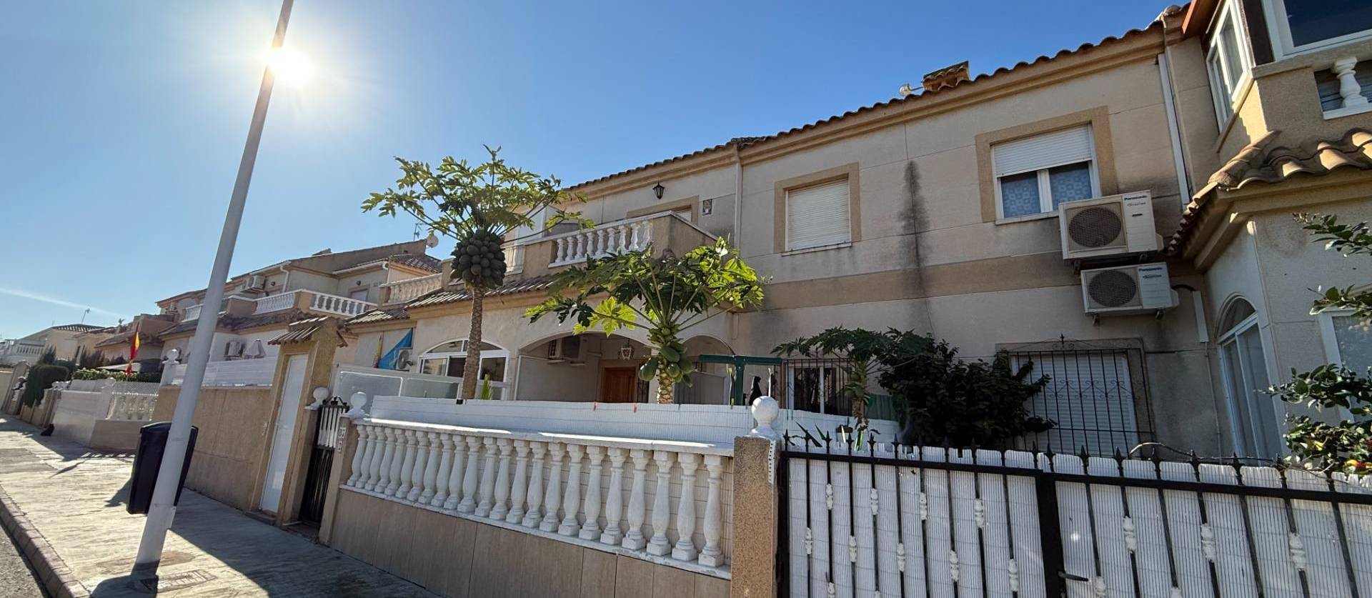 Sale - Bungalow - Torrevieja - Aguas Nuevas