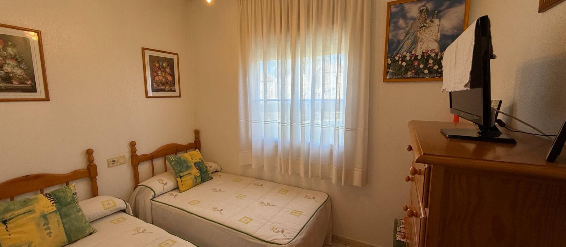 Sale - Bungalow - Torrevieja - Aguas Nuevas